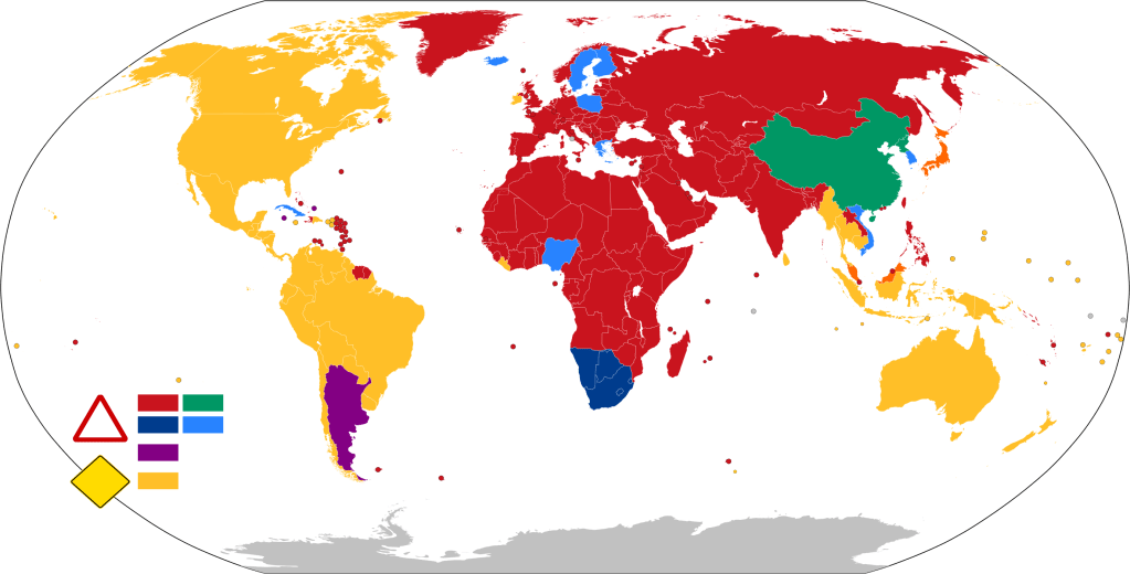 Map of "danger" sing shapes on by country. Red, blues, green denote triangles use  ad warning or danger. Yellow and orange indicate diamonds use. Purple has both.